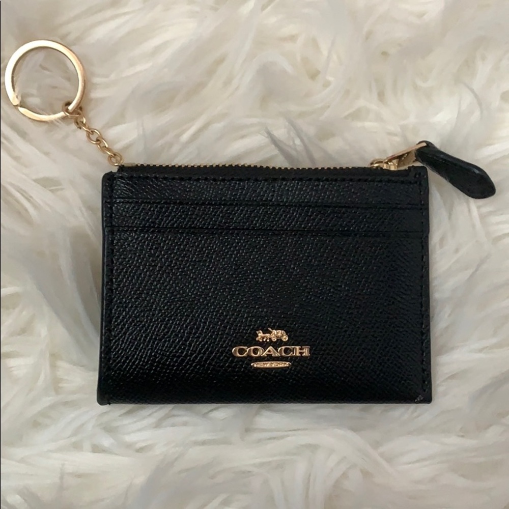 Coach id case